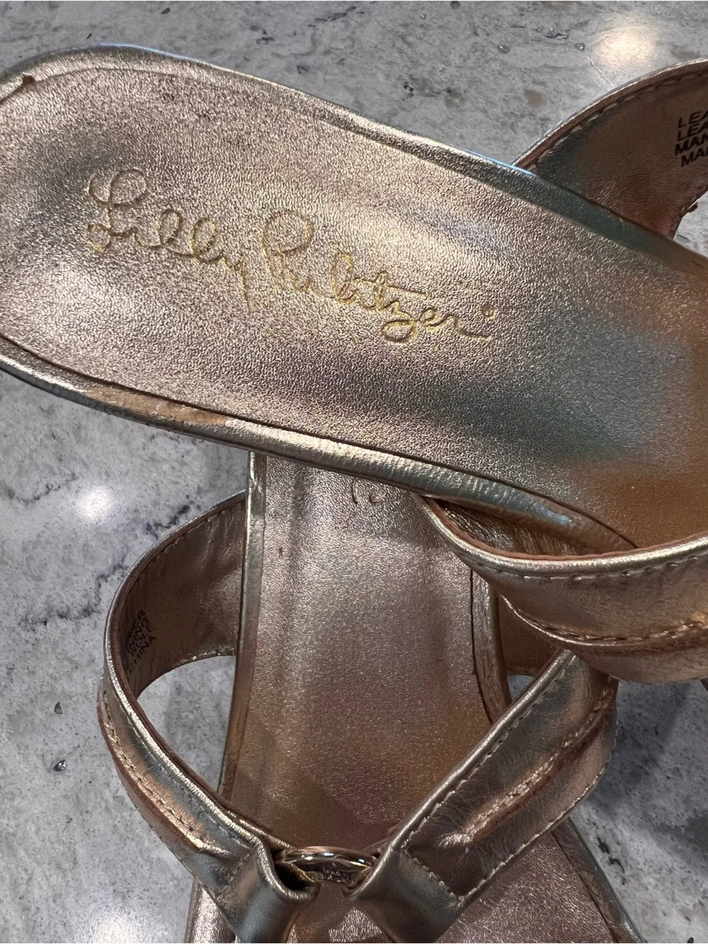 SOLD!! Lilly Pulitzer McKim gold wedge size 7 EXCELLENT - Picture 4 of 6